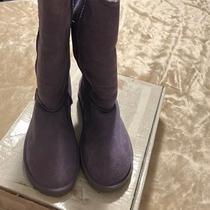 UGG Classic tall boot size 8 purple. Brand new never worn